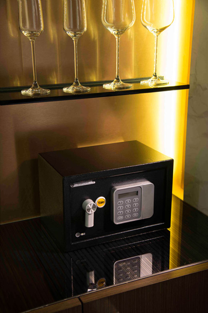 YALE Safe Guest Small YSG/200/DB2