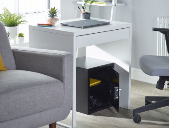 Yale Safe Large YSV/390/DB1