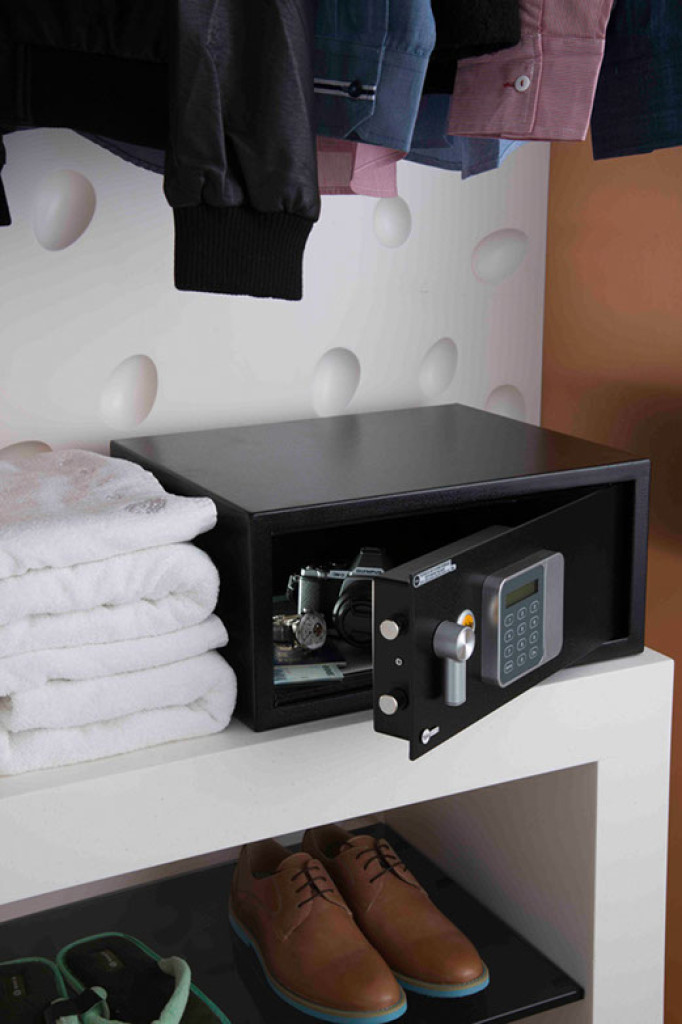 YALE Safe Guest Small YSG/200/DB2