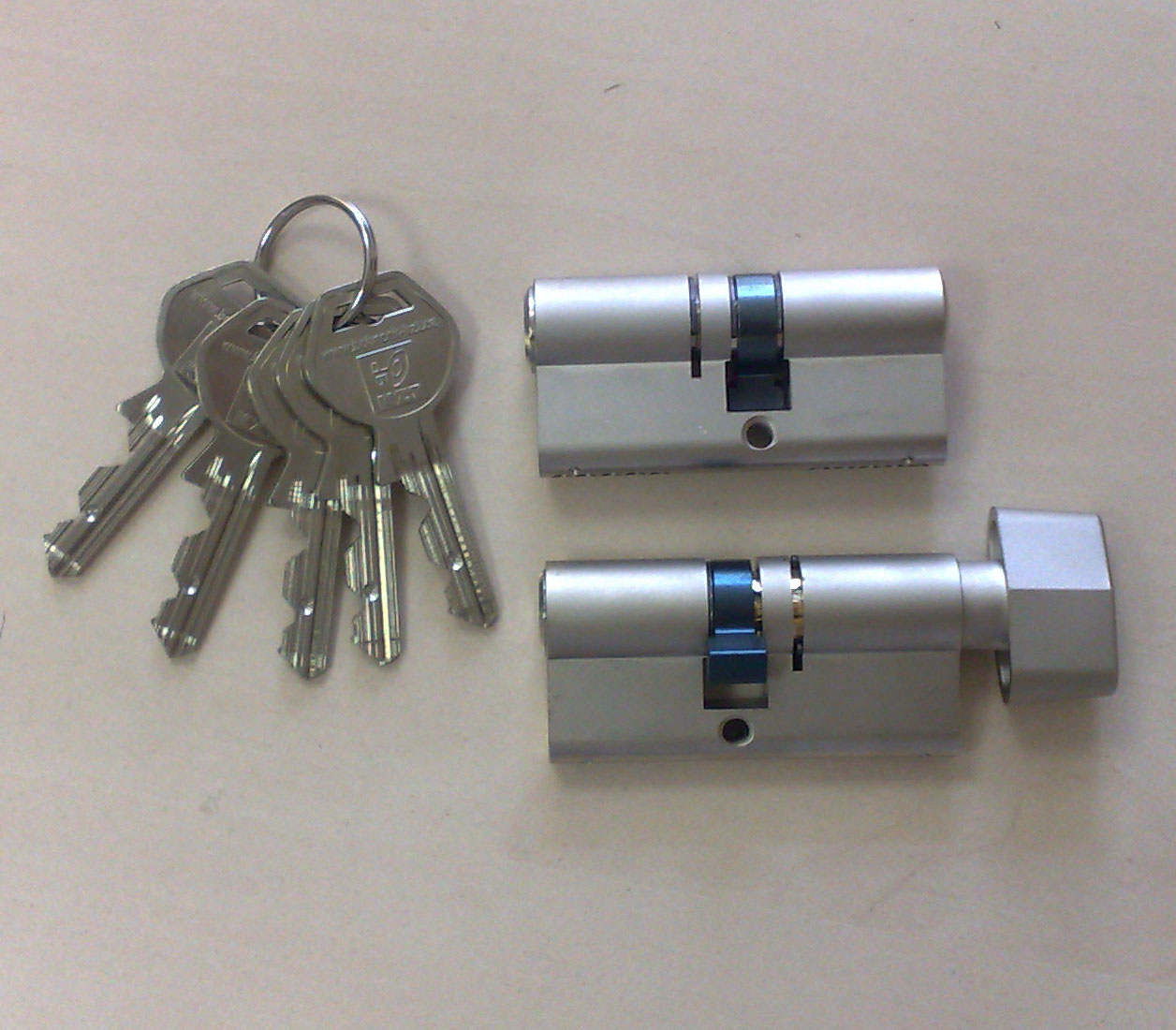 DORMAKABA GEGE pExtra+, 5 klíčů